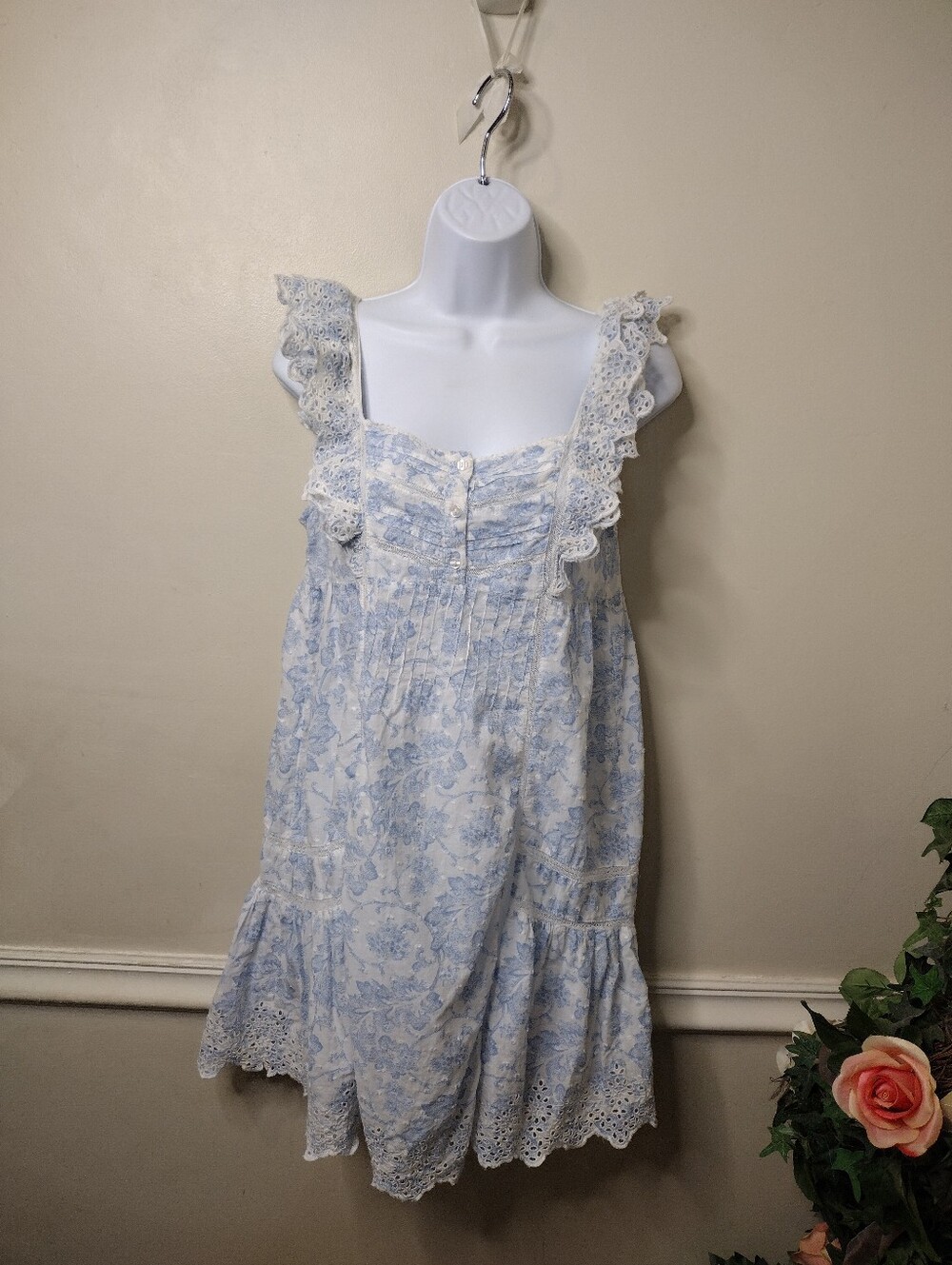 Rachel Ashwell Blue & White Toile Ruffled Cottagecore Style Short Nightgown